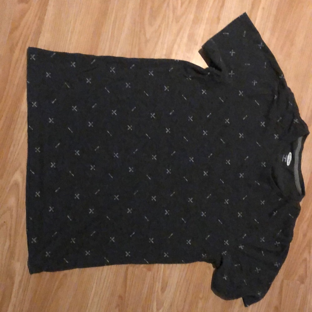 Old navy gray short sleeve shirt